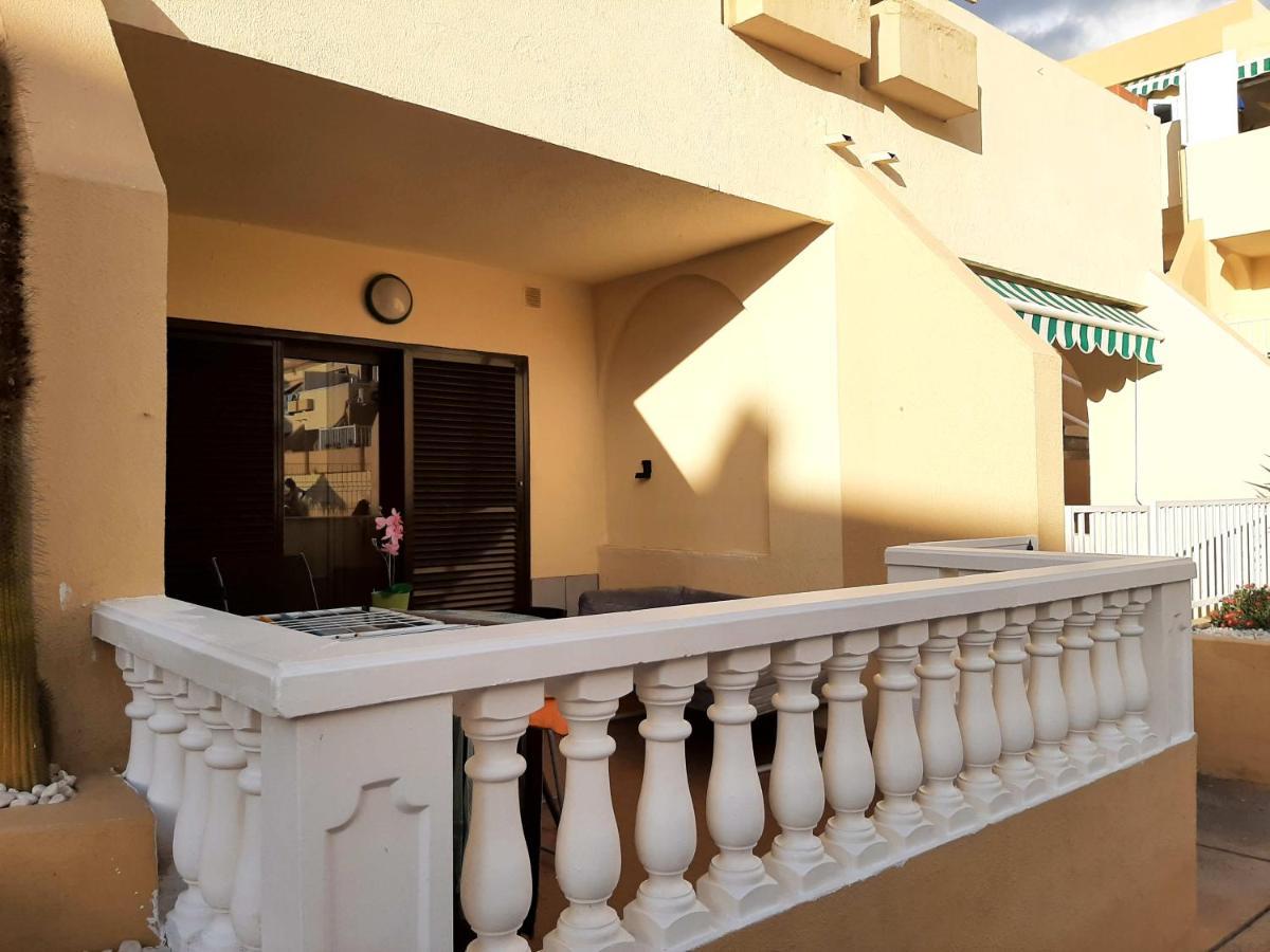 Comfortable Apartment Next To The Pools Costa Adeje  Exterior photo